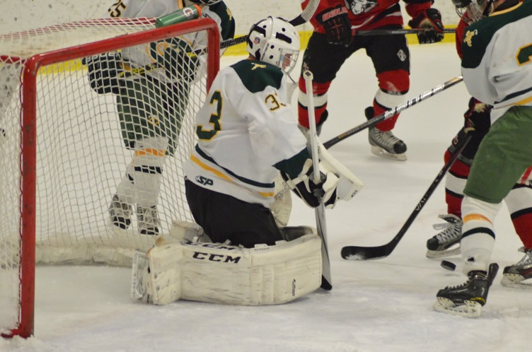 New Canaan Topples Trinity Catholic 4-1 Despite Odierno's 41 Saves